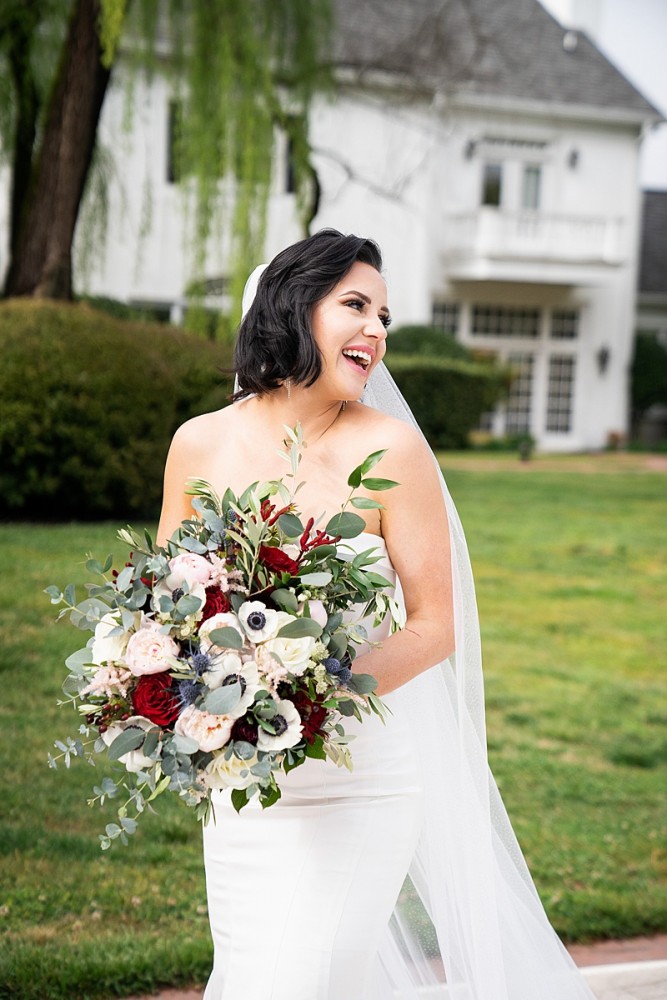 bell mill mansion spring wedding with photographer daisy moffatt as mother daughter photos