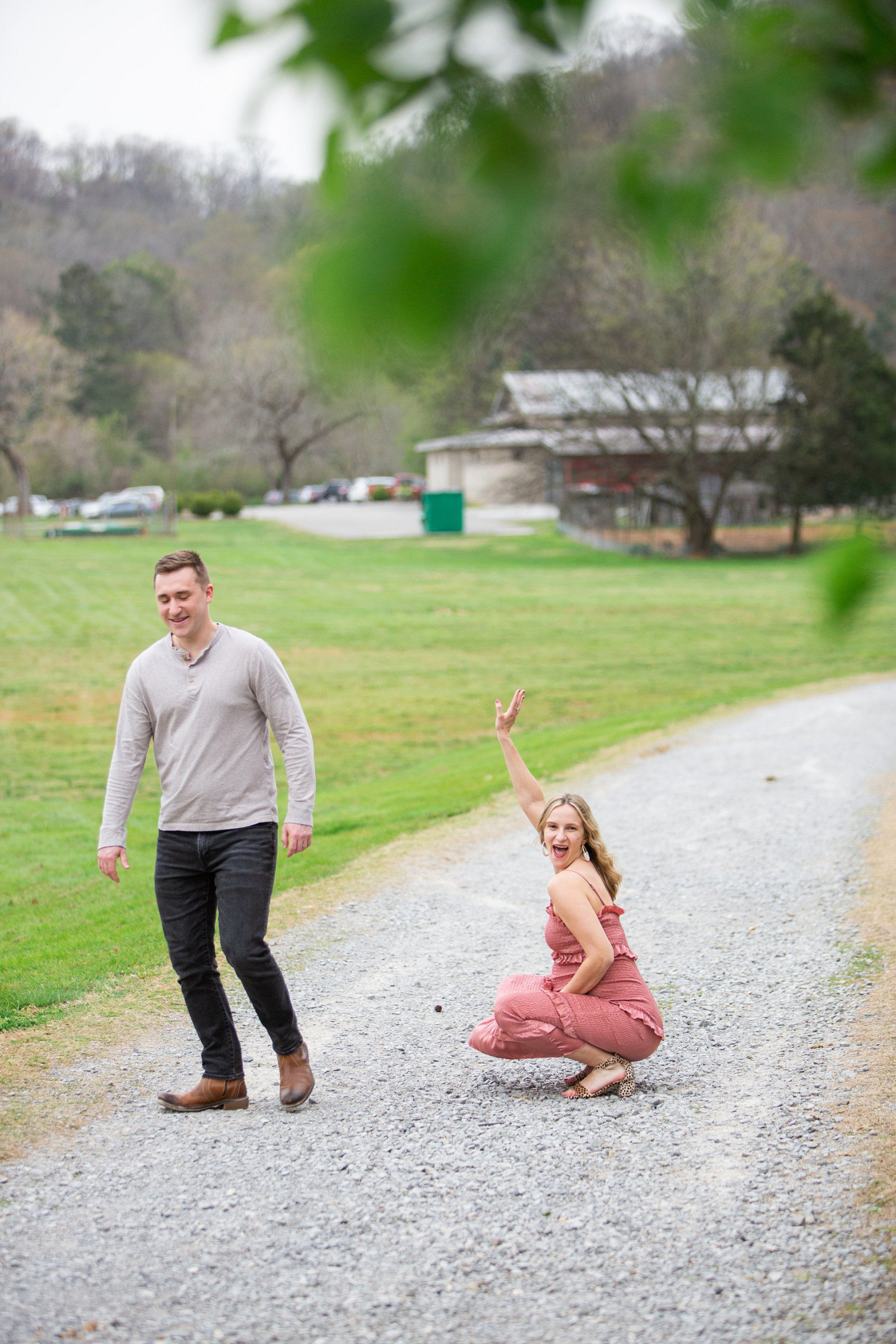 chattanooga photographer for chattanooga maternity session at Greenway Farms.